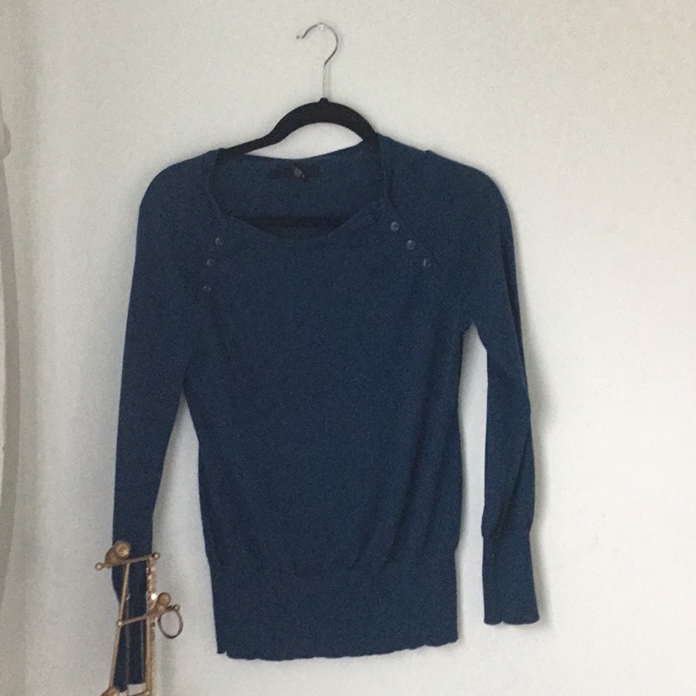 Relaxed fit sweater